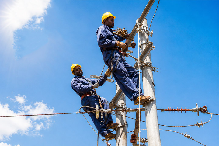 Overhead power line maintenance operations-2